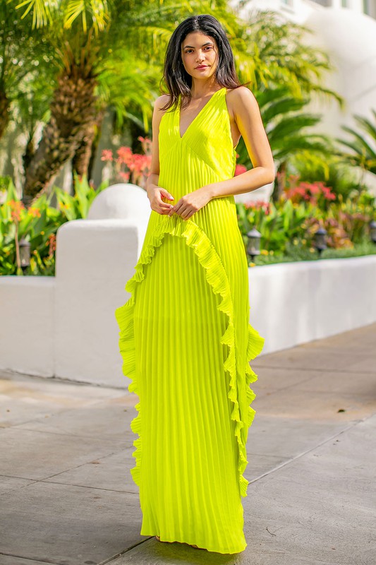 Green Halter Neck Pleated Maxi Dress