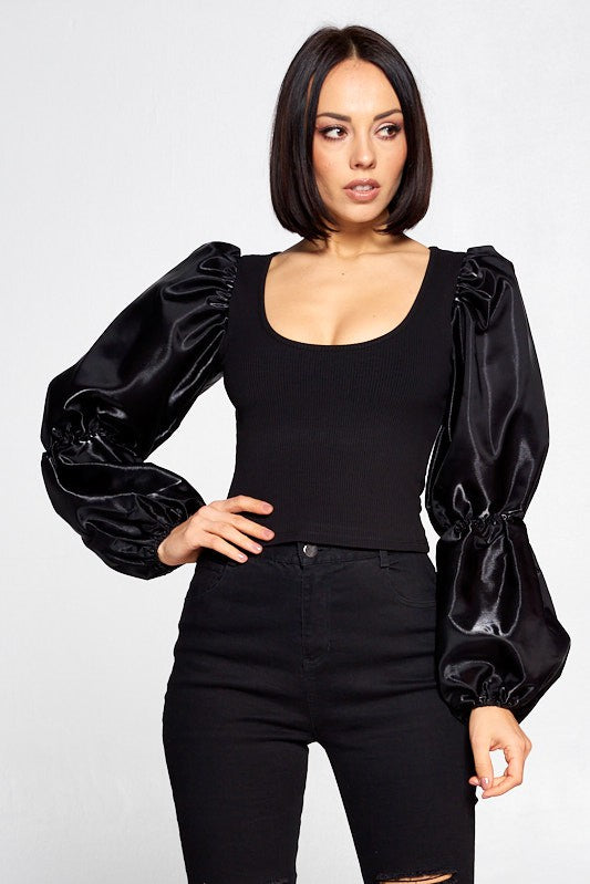 Black Round Neck Puffed Sleeve Top