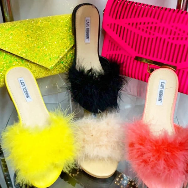 Cape Robbin - Pink Fur Sandals